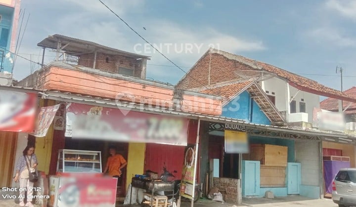 2-Storey Shop House on Anyer Main Road, Suitable for Business