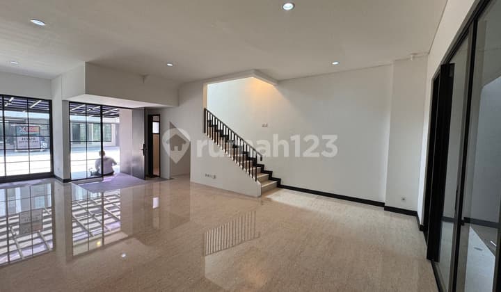Dijual Rumah 3 Lantai City Brand New di Welton Hiera BSD City