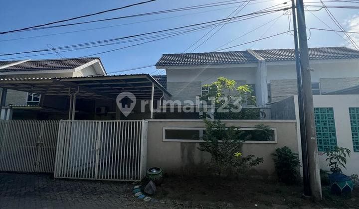 Di Jual Rumah di Puri Surya Jaya Siap Huni