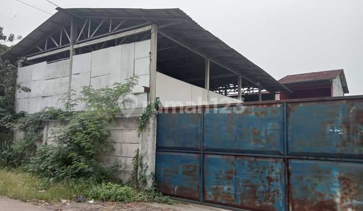 Gudang Dekat Bandara Soekarno-Hatta