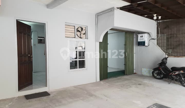 For Sale House in Sunter Agung with Easy Access to Anywhere