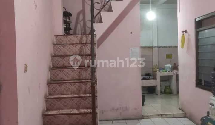 Dijual Rumah 1,5 Lantai Di Perumnas Banyumanik Khn