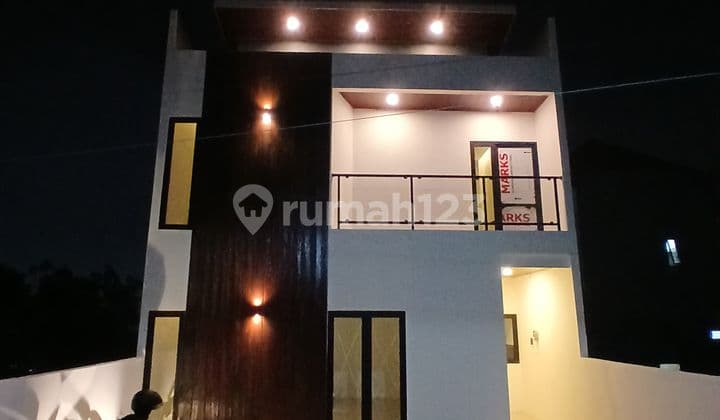 Dijual Rumah New Siap Huni 2 Lantai di Jl Kaba Kedungmundu Dekat Unimus