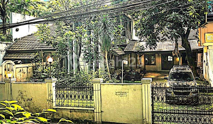 Jalan Utama di Area Komersial (Cuma Hitung Tanah) Rumah di Jakasampurna, Bekasi #003