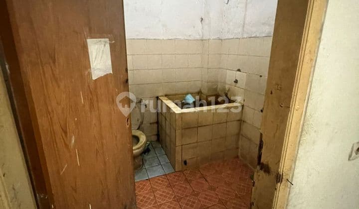 Pintu Kaca, 2 Ac, 3.5 Lantai Ruko Dijual di Duren Sawit, Jakarta Timur #1411