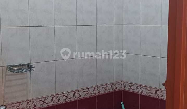 Besar Luas 2 Lantai Rumah di Malaka Sari #1482