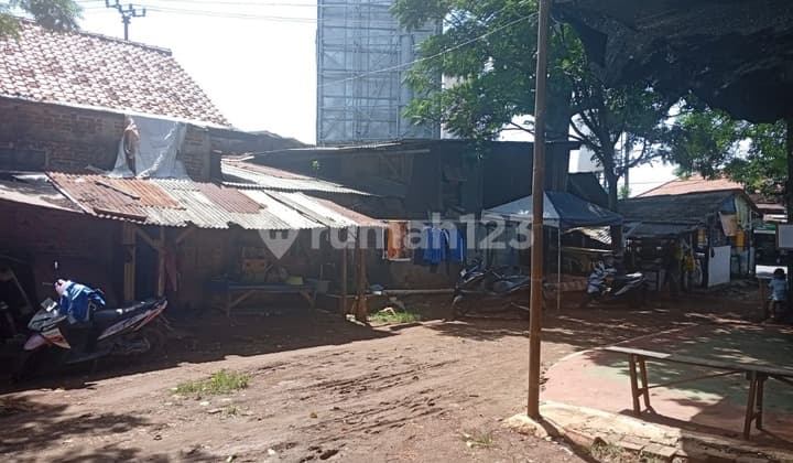 Tusuk Sate Lahan Komersial di Jl. Raya Pekayon di Bekasi Selatan #1007
