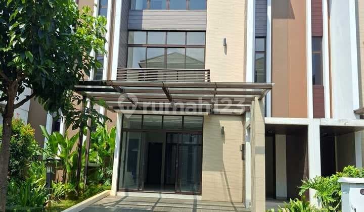 Cuma 28.8 Jt/M Rumah Mewah 3 Lantai di Cluster Morizen Sumarecon Bekasi #1429