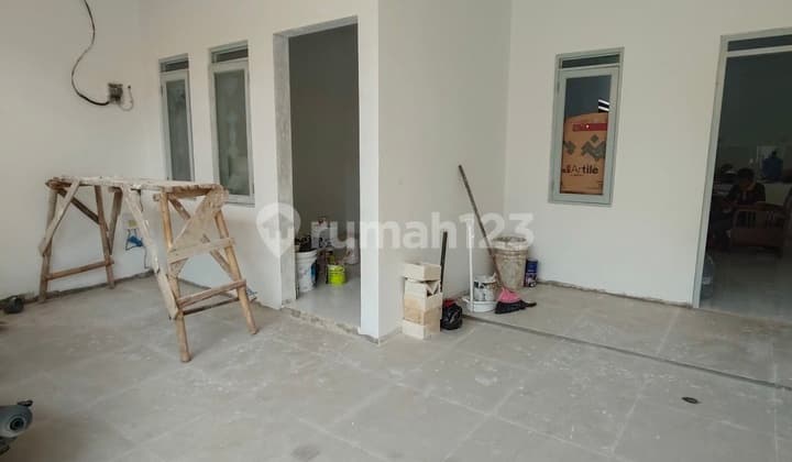 Murah !! Rumah Baru Minimalis SHM di Kopo Permai