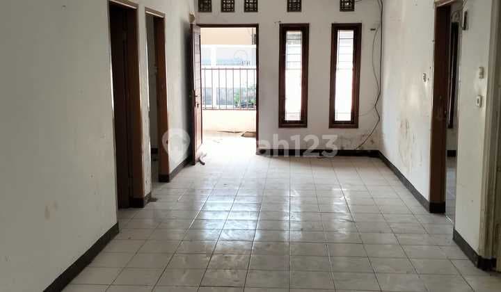 Land Calculating House !! Quick Sale SHM in Taman Kopo Indah