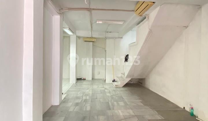 Ruko Bagus 4 Lantai Siap Huni di Radio Dalam - Jakarta Selatan