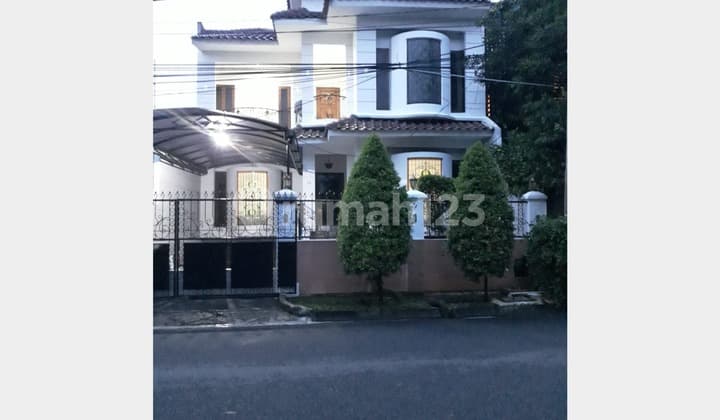 Jual Murah Rumah Mewah 2 Lantai Siap Huni di Pondok Indah, Jakarta Selatan
