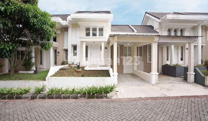 DISEWAKAN RUMAH CANTIK DI KAWASAN ELITE RANCAMAYA GOLF ESTATE LOKASI BAGUS DAN ASRI