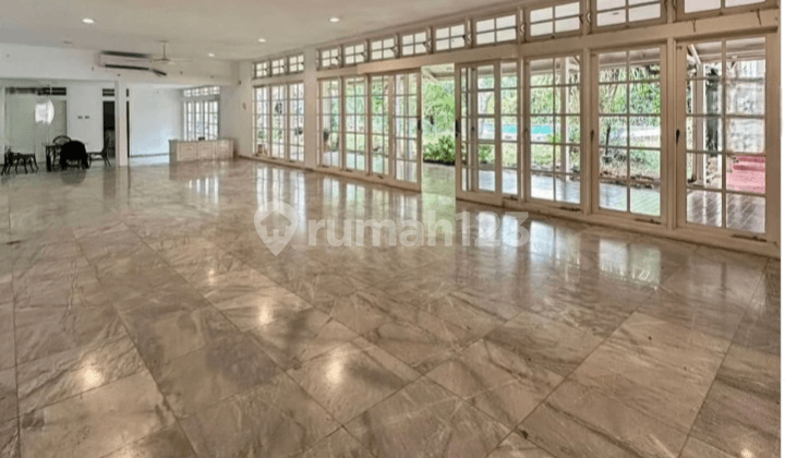 DIJUAL RUMAH DI SEGITIGA EMAS KUNINGAN BELAKANG KEDUTAAN AUSTRALIA DIBAWAH NJOP!!