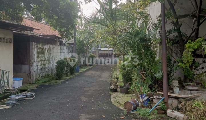 Tanah Nempel Jalan Utama & Bangunan Ex. Pabrik Kaos Kaki