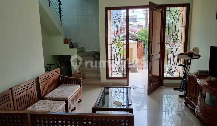 Dijual Cengkir Barat Siap Huni jalan 3 mobil