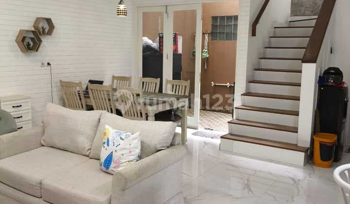 Nice House with SHM in Nusaloka 14.6 BSD, South Tangerang