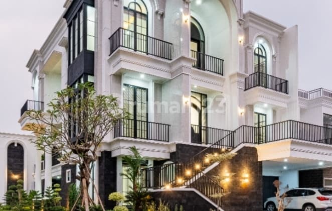 Dijual Rumah 3 Lantai Siap Huni di The Avani Cluster Deshna BSD City