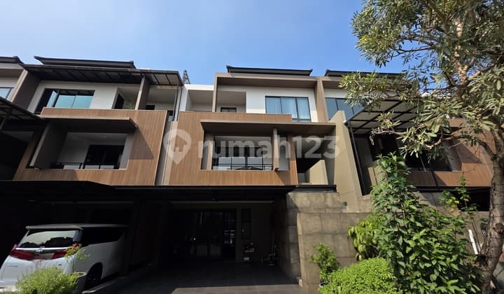 Rumah Bagus Furnished di The Zora, Cluster Kazumi, BSD, Tangerang