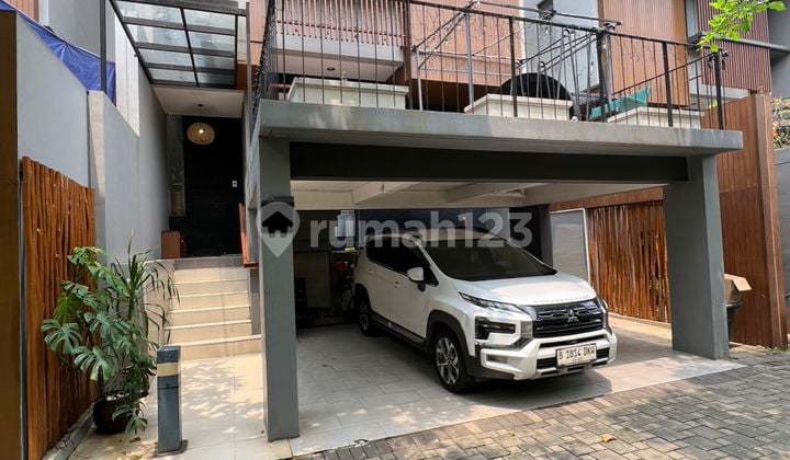 Rumah Bagus Furnished di Greenwich Park, Cluster Caelus, BSD, Tangerang