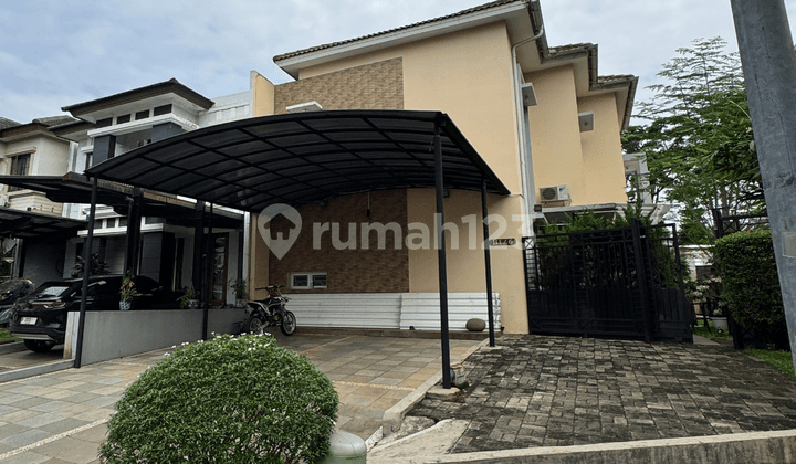 Rumah Luas di De Rio, Delatinos BSD 3 Bangunan dengan Kolam Renang