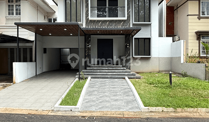 Dijual Rumah Terenovasi Depan Taman, SHM di Taman Edelweiss, Bsd