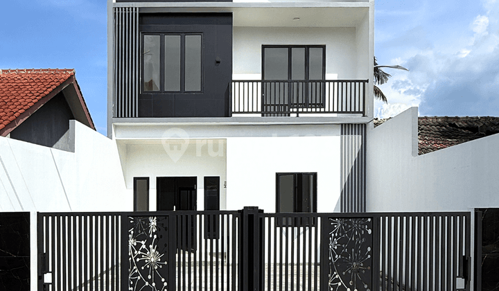 Siap Huni, Rumah, 2 Lantai di Perumahan Bumi Puspitek Asri Sektor 5