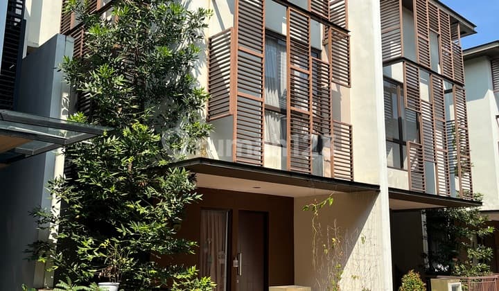 Rumah Bagus Full Furnished di Whelford, Greenwhich Park BSD, Tangerang Selatan