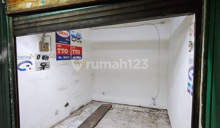 Disewakan Kios Di Glodok Jaya di Pertokoan Glodok Jaya No.68, Mangga Besar, Taman Sari, Kota Jakarta Barat, DKI Jakarta, Indonesia, 11180, Glodok