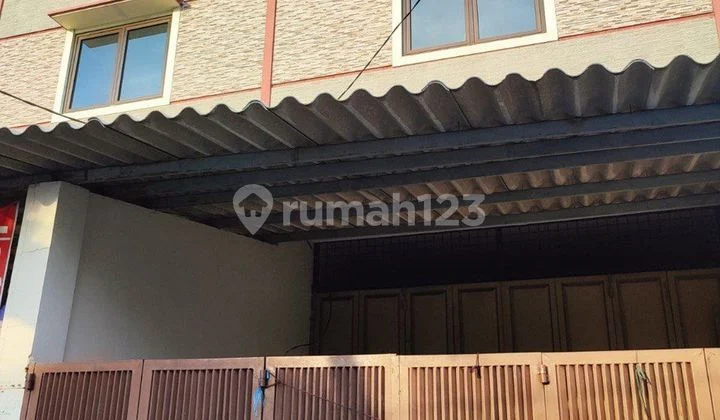 Dijual rumah di keadilan bagus untuk usaha kost-an.