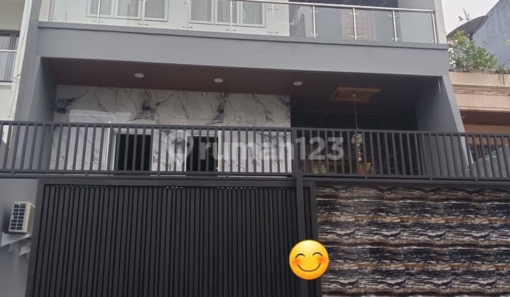 Dijual Rumah 4 Lantai Di Sunter