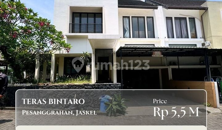 Dijual Rumah Dengan Lokasi Sangat Strategis Di Jl. Rc Veteran Raya