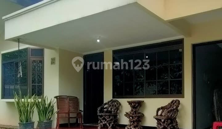Nego Sampai Deal !! Rumah Bagus 1 Lt di Komplek, Semi Furnish, SHM di Tanjung Barat