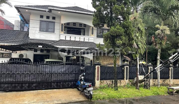 Luxury 2-Story Cluster House, Spacious Yard and Garden in Bogor