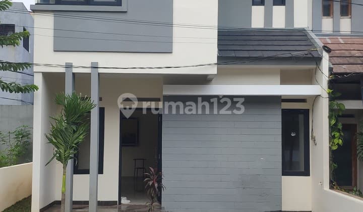 Rumah Impian 2 Lantai Minimalis, Modern, Dan Menawan, Siap Huni