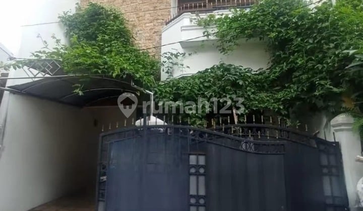 Rumah Cluster 2 ,5 Lantai , Siap Huni, Kokoh, Asri, Nyaman, SHM, Nego Sampai Deal