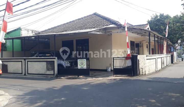 Hunian 1 Lantai Hook dan Strategis di Ampera, Jakarta Selatan
