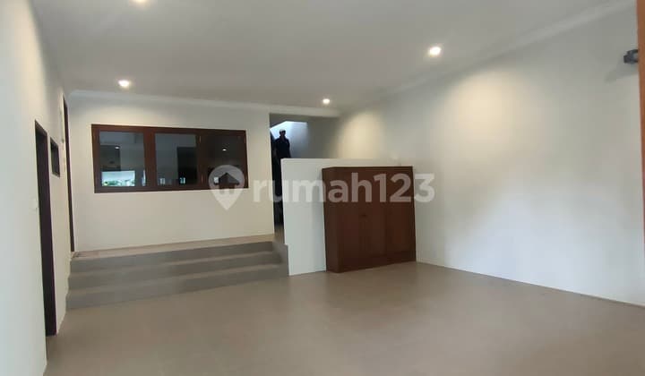 Rumah Dijual di Lebak Bulus Dekat Akses Transportasi