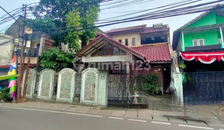 Rumah 2 LT Luas, Lokasi Strategis di Ampera, Jakarta Selatan