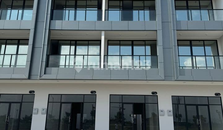 For Rent: 3-Storey Row Shophouse in Pantai Indah Kapuk 2