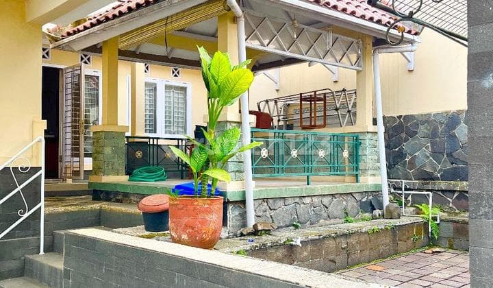 Dijual Rumah 3 M Di Bandung Siap Huni Dan Halaman Luas