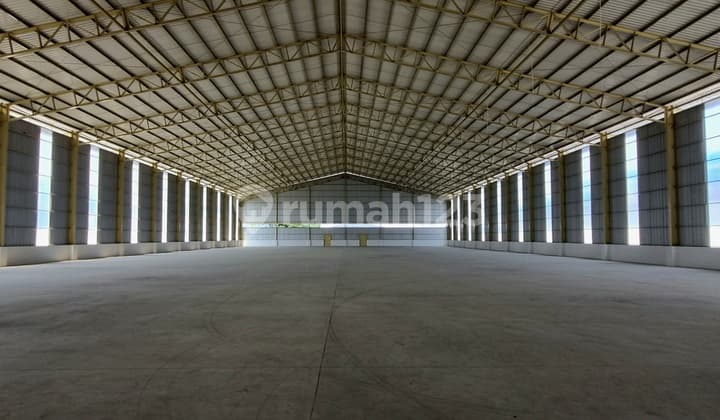 Disewakan Gudang Baru Dalam Kawasan Industri Delta Silikon Lippo Cikarang Bekasi