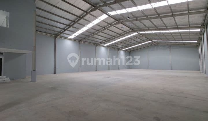 Disewakan Gudang Dalam Kawasan Industri Delta Silikon Lippo Cikarang Bekasi Jawa Barat