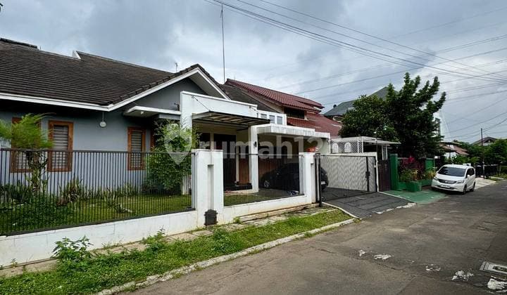 Rumah Siap Huni Cinere LT 465 Kolam Renang Dekat Mall SHM