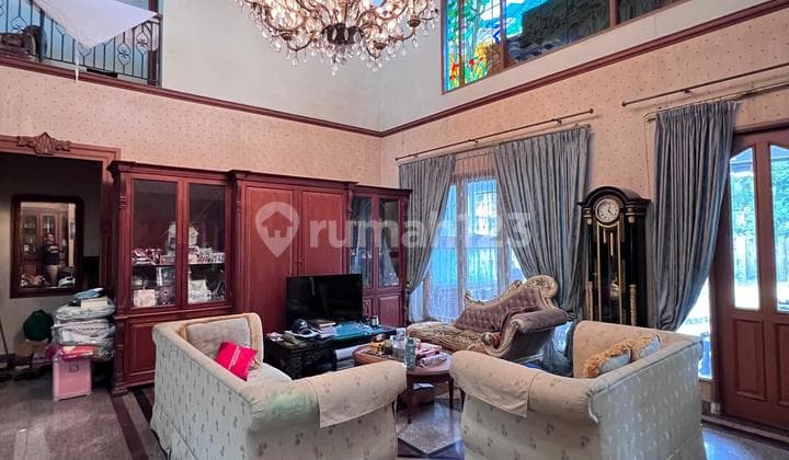 Classic 2-Story House with Swimming Pool and Spacious Garden, SHM Pejaten