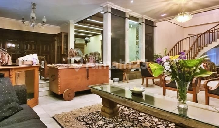 Nice Commercial Area House in Kh. Ahmad Dahlan, South Jakarta