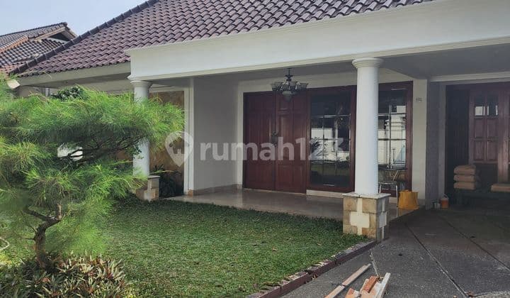 Kebayoran Baru House With Swimming Pool Rp 57 Million m²