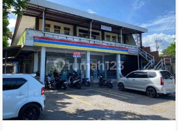SURE DEAL ON SALE LAND BONUS BUILDING ON THE SIDE OF THE MAIN ROAD LOCATION BY PASS IDA GOOD MANTRA BIAUNG DENPASAR TIMUR
