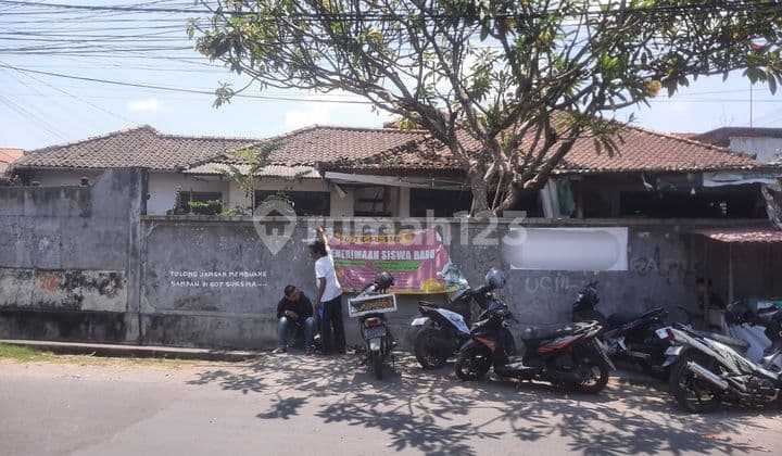 SURE DEAL FOR SALE LAND WITH BUILDING BONUS LOCATION SESETAN SOUTH DENPASAR