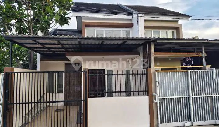 Very Cheap Minimalist House in Griya Amerta Rungkut